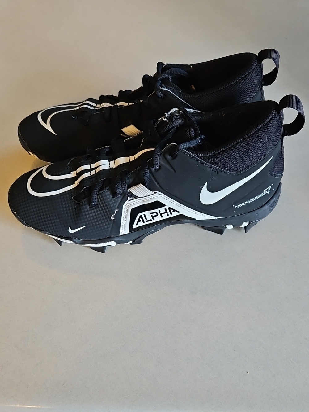 Nike Alpha Menace 3 Football Cleats